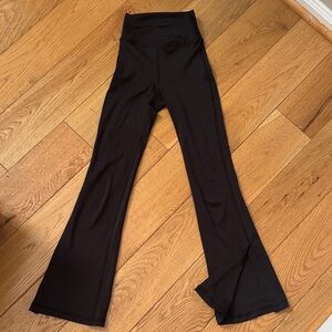 TIGER FRIDAY EUC BLACK MAY SPLIT FLARE DANCE LEGGINGS PANTS CHILD Large